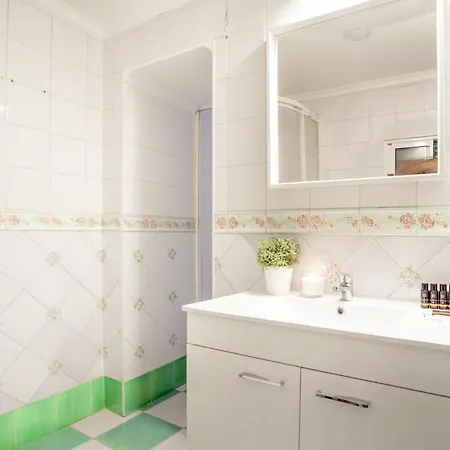 Tejo View At Alfama Stairs With Terrace アパート リスボン