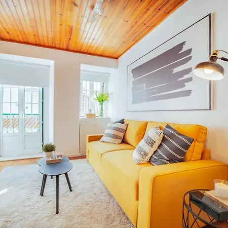 Tejo View At Alfama Stairs With Terrace