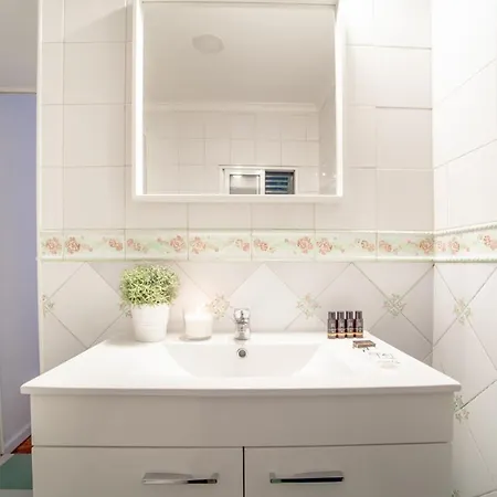 Tejo View At Alfama Stairs With Terrace * Lisboa